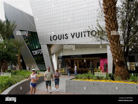 louis vuitton las vegas|las vegas louis vuitton outlet.